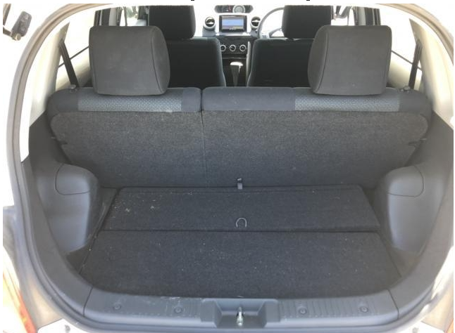 2005 Toyota IST